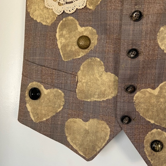 Vintage Cottagecore Handmade Vest – Heart & Lace Embellished – Small (XS-S-M) - Picture 3 of 8